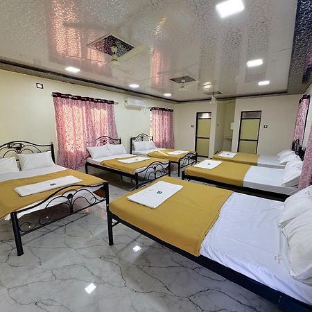 Deep Bhavani Resort 卡尔贾特 外观 照片